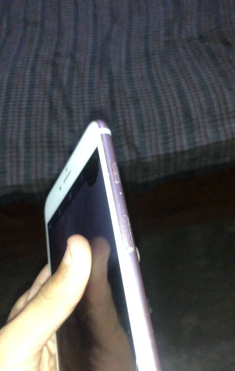 Apple iPhone 6 Plus 4