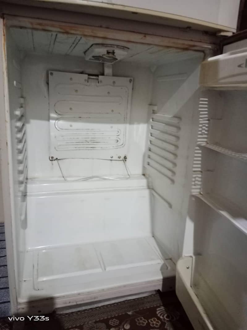 Refrigerator 1