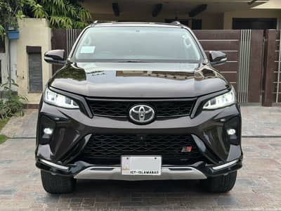 Toyota Fortuner V 2017
