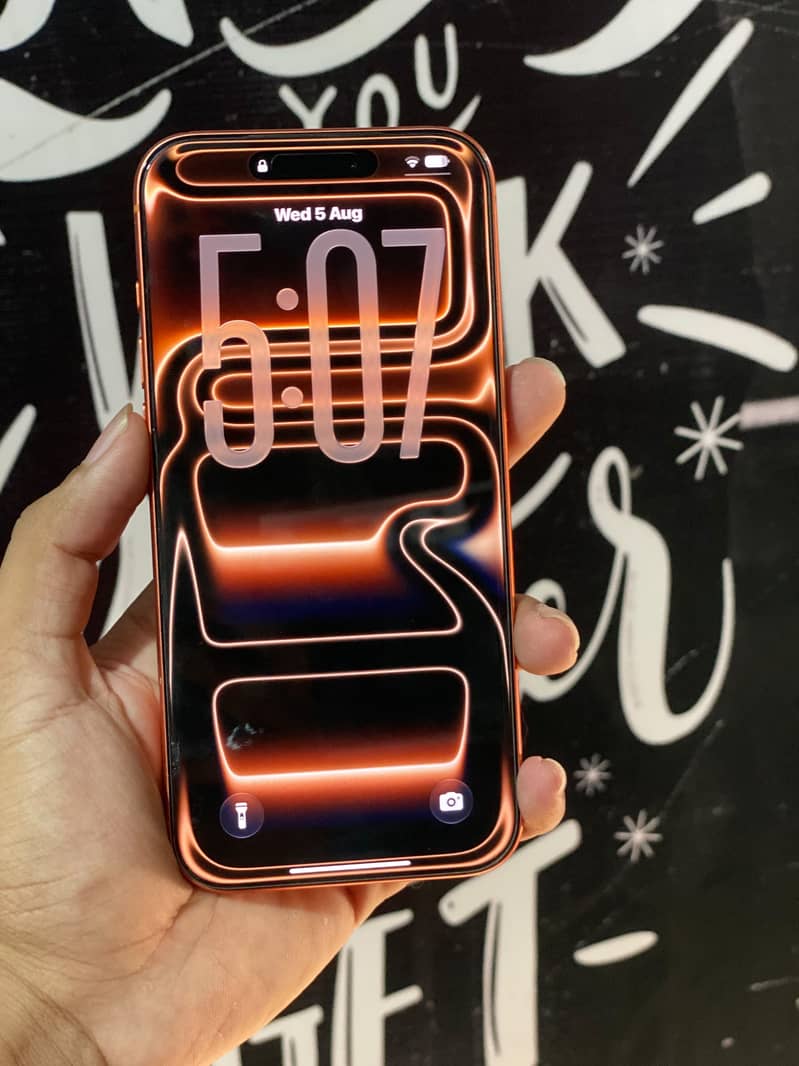 Apple iPhone 17 Pro Max 4