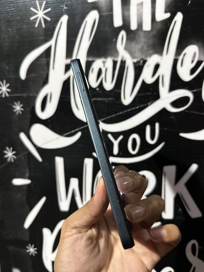 Tecno Spark 20 4