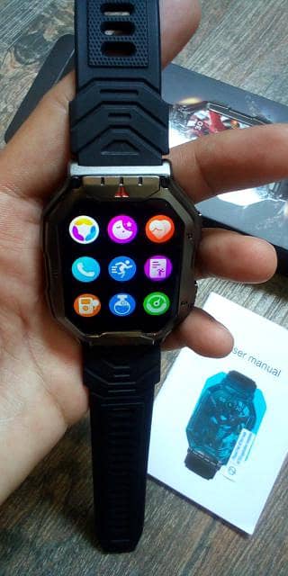 KR 82 smart watch