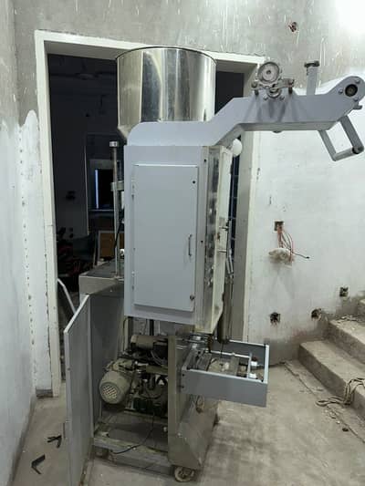 Auto sealer snake’s machine