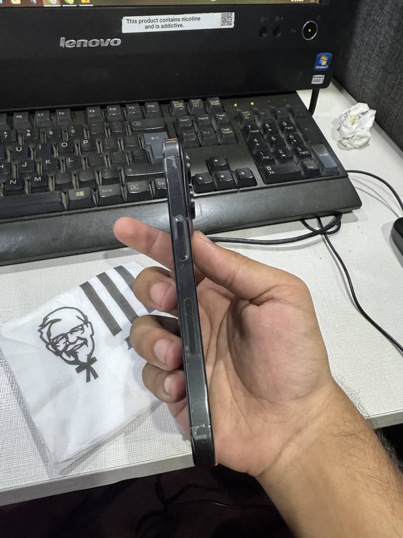 Apple iPhone 15 Pro 3
