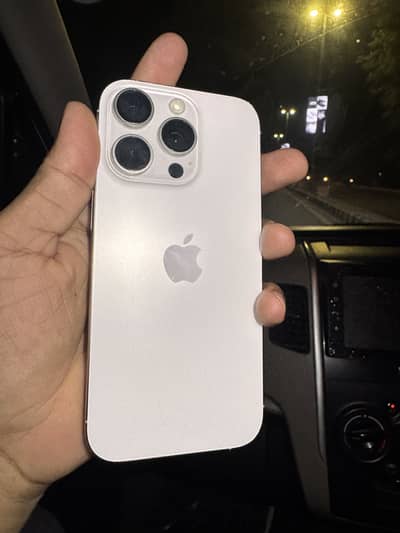 Apple iPhone 16 Pro sim locked