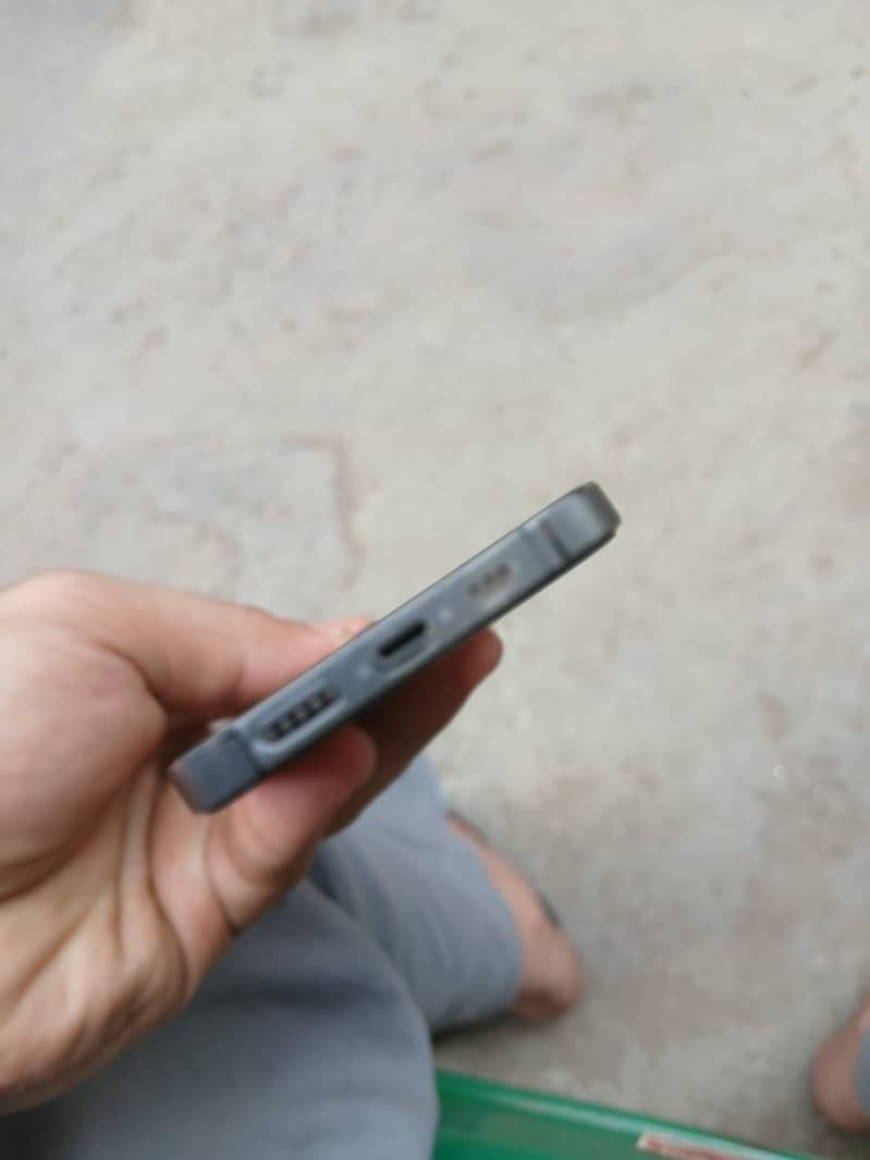 Apple iPhone 13 Pro 1