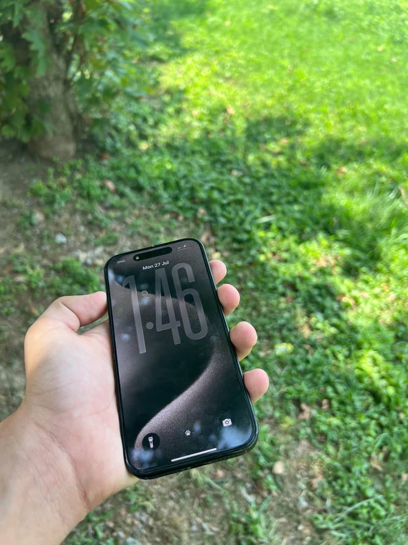 Apple iPhone 15 Pro 1