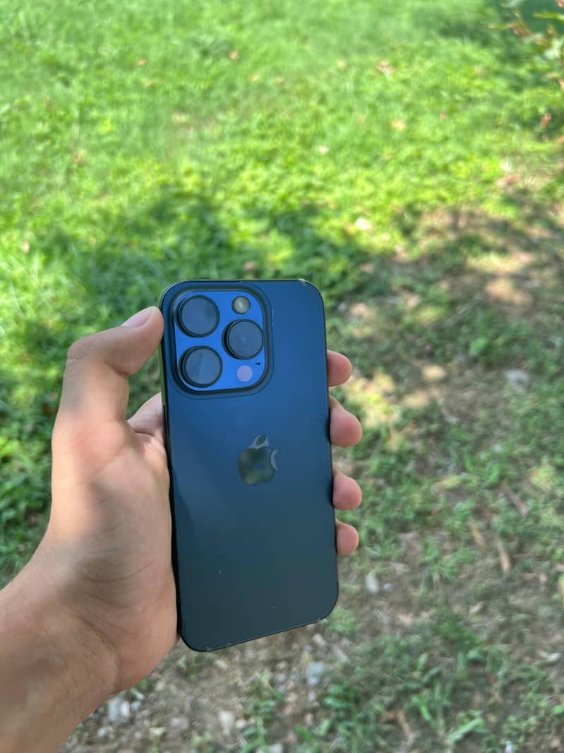 Apple iPhone 15 Pro 8