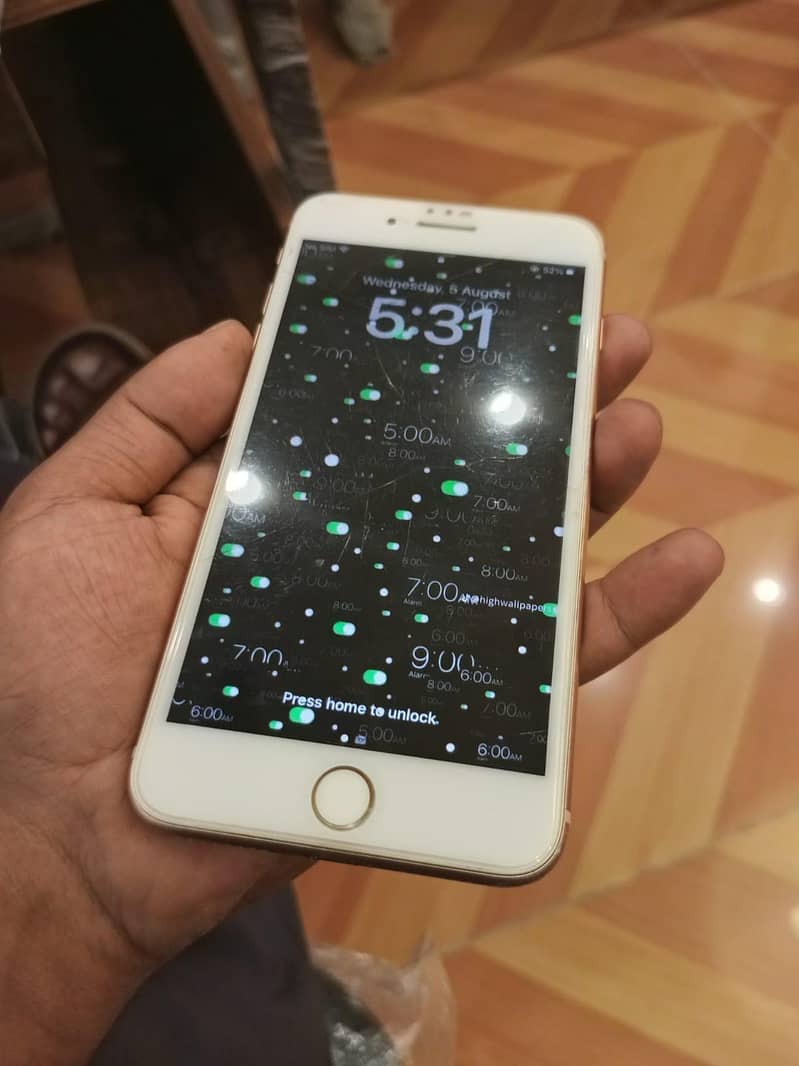 iPhone 8 plus 1