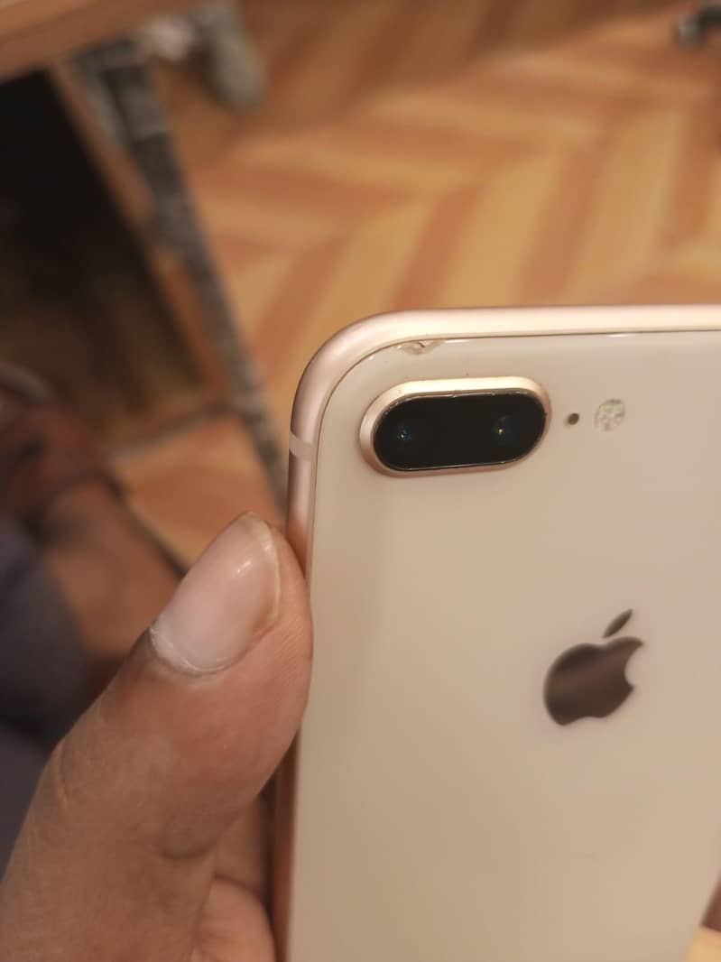 iPhone 8 plus 5