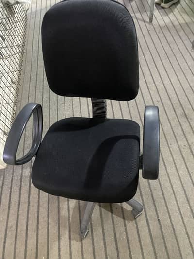 2 Executive chairs