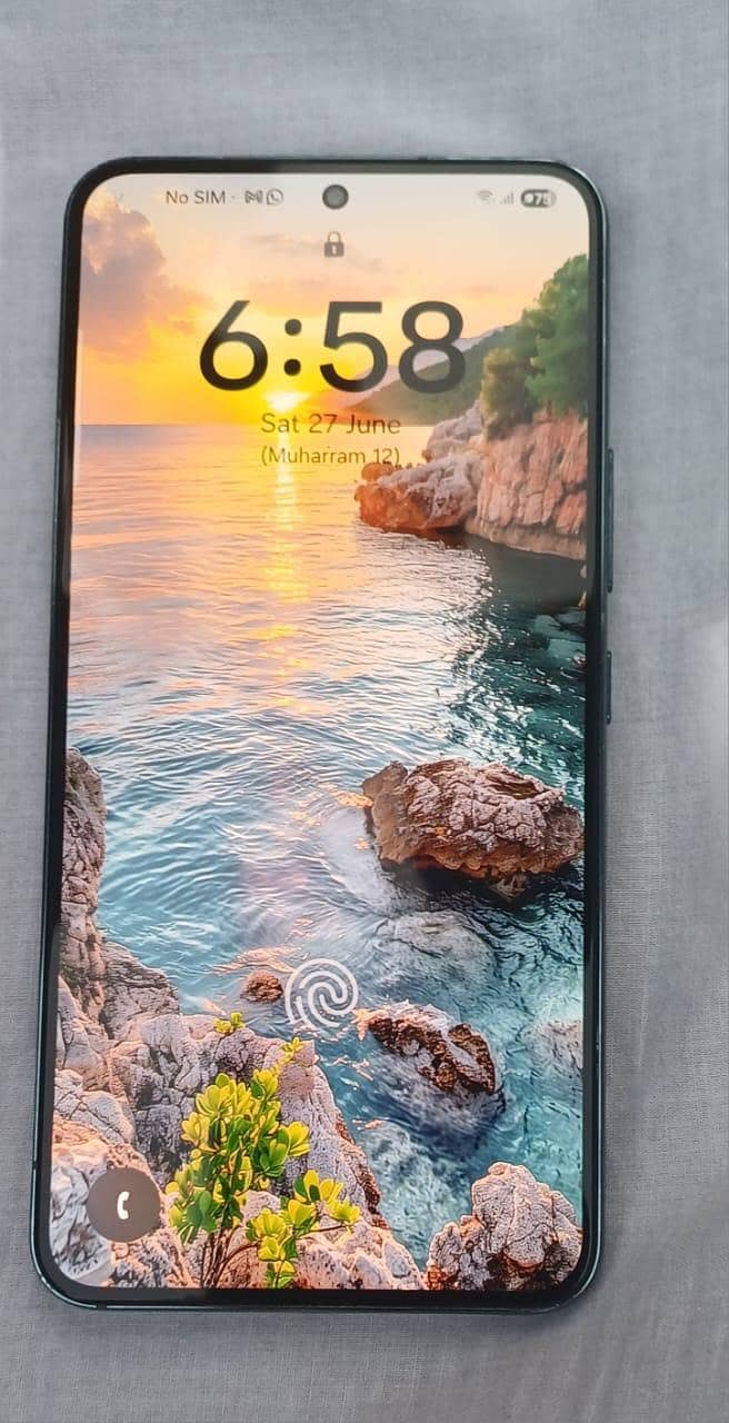 Samsung Mobile S22 2