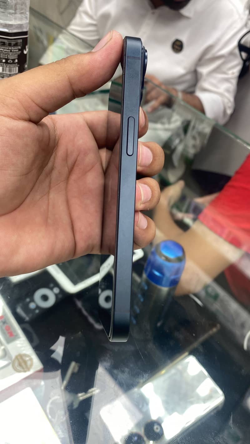 Apple iPhone 14 1