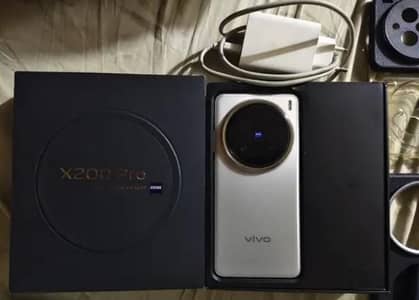 vivo x 200 Pro Mobile 12/512 gb with Full Box urgent sale