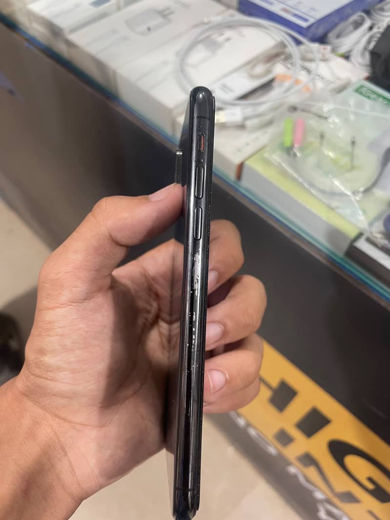 Apple iPhone X 2