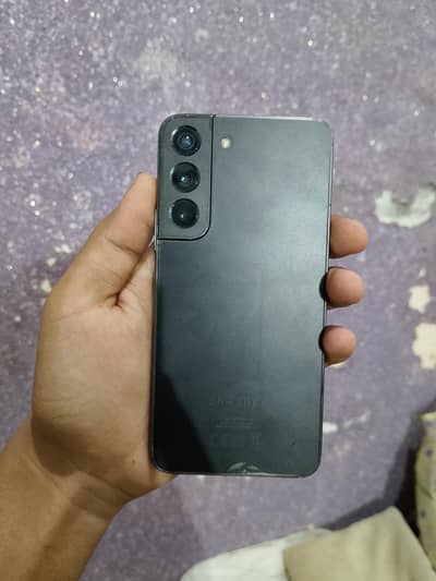 Samsung Mobile S22 exchange possible hai