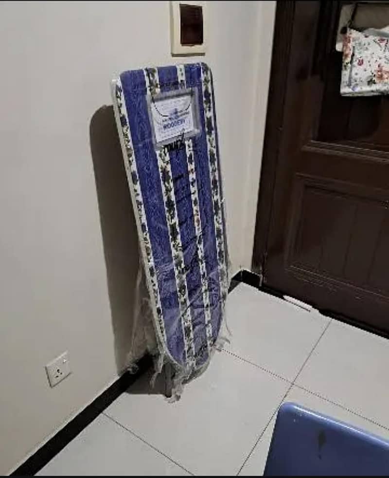 Iron Stand 1