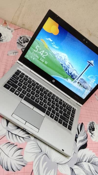 HP elite book neat condition