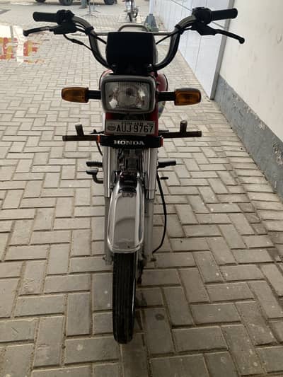 Honda CD 70 2024