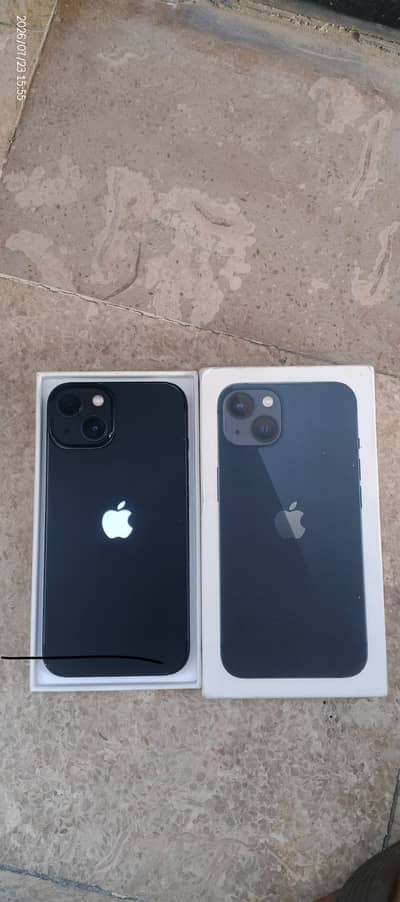 Apple iPhone 13