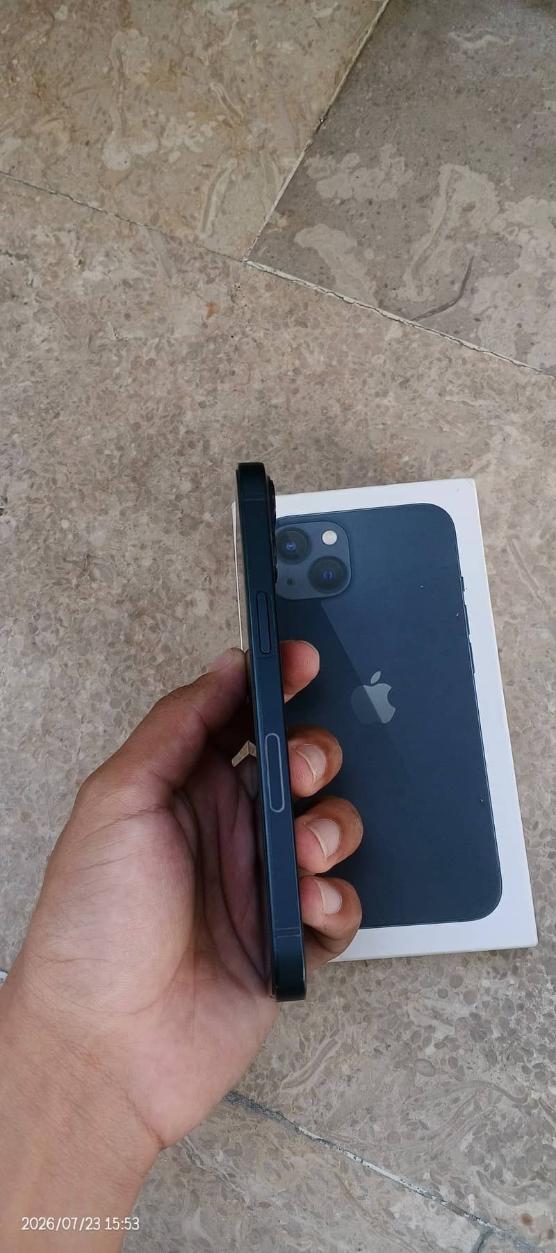 Apple iPhone 13 1