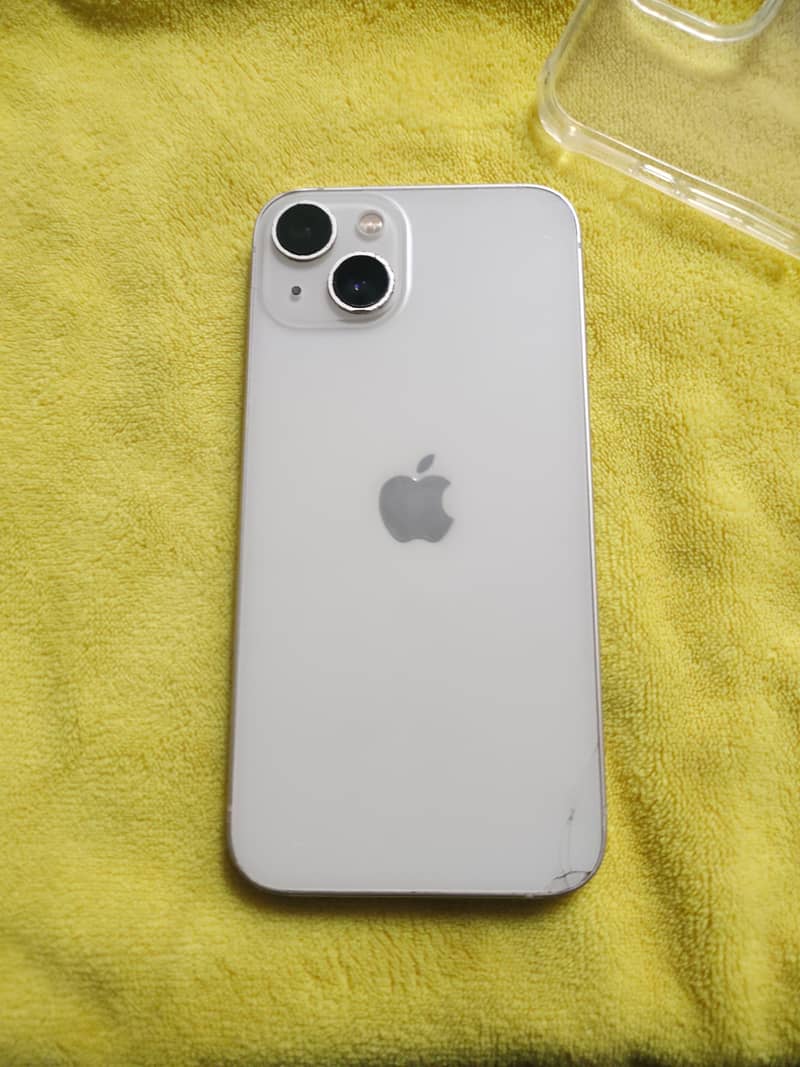 Apple iPhone 13 4