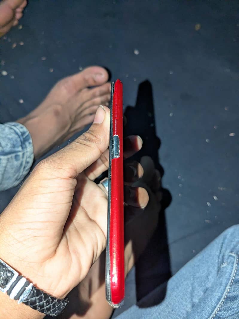 Apple iPhone 8 4