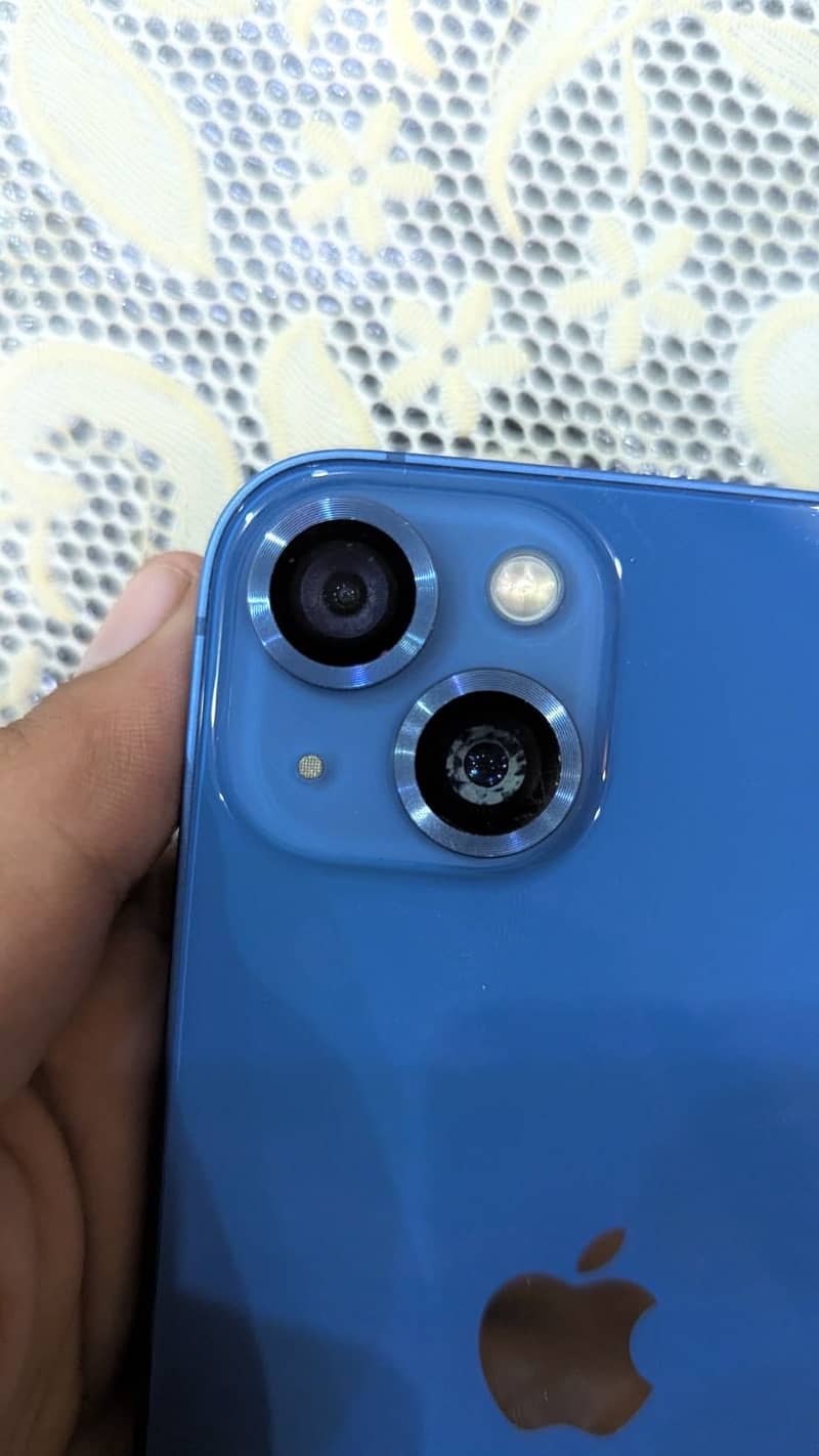Apple iPhone 13 2