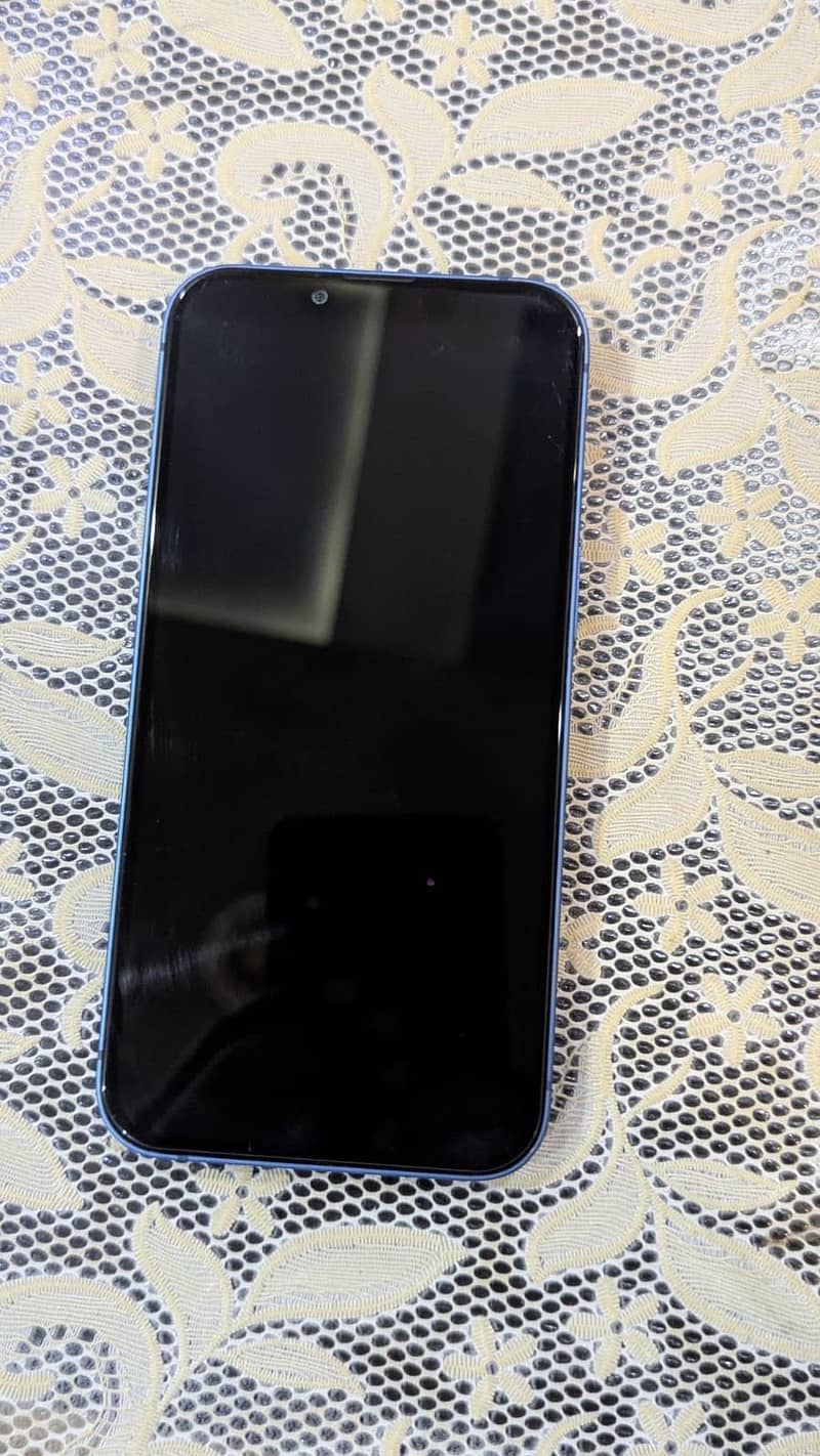 Apple iPhone 13 6