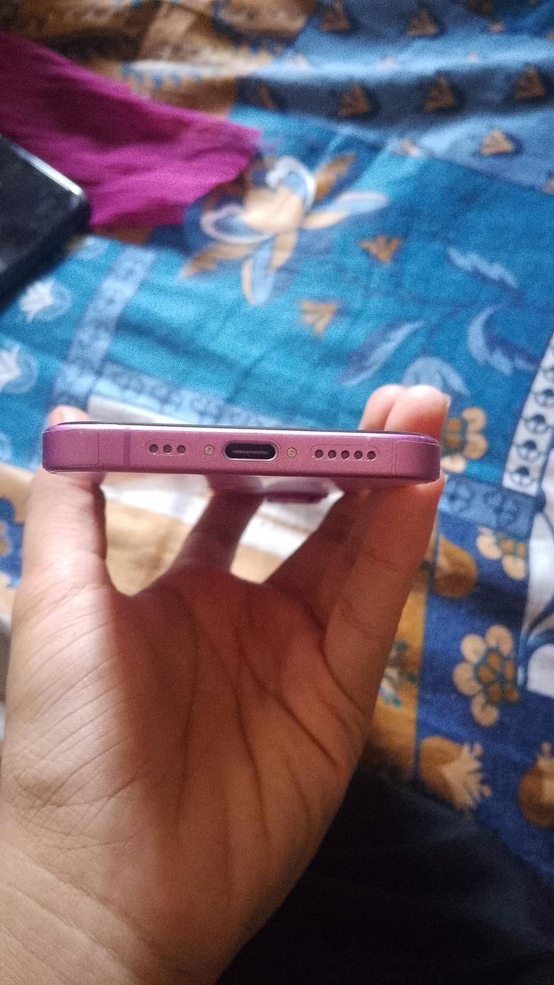 Apple iPhone 16 1