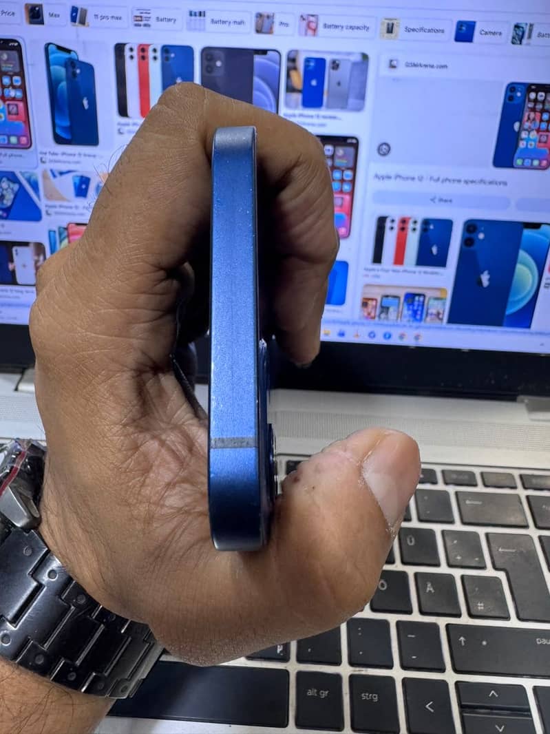 Apple iPhone 12 1