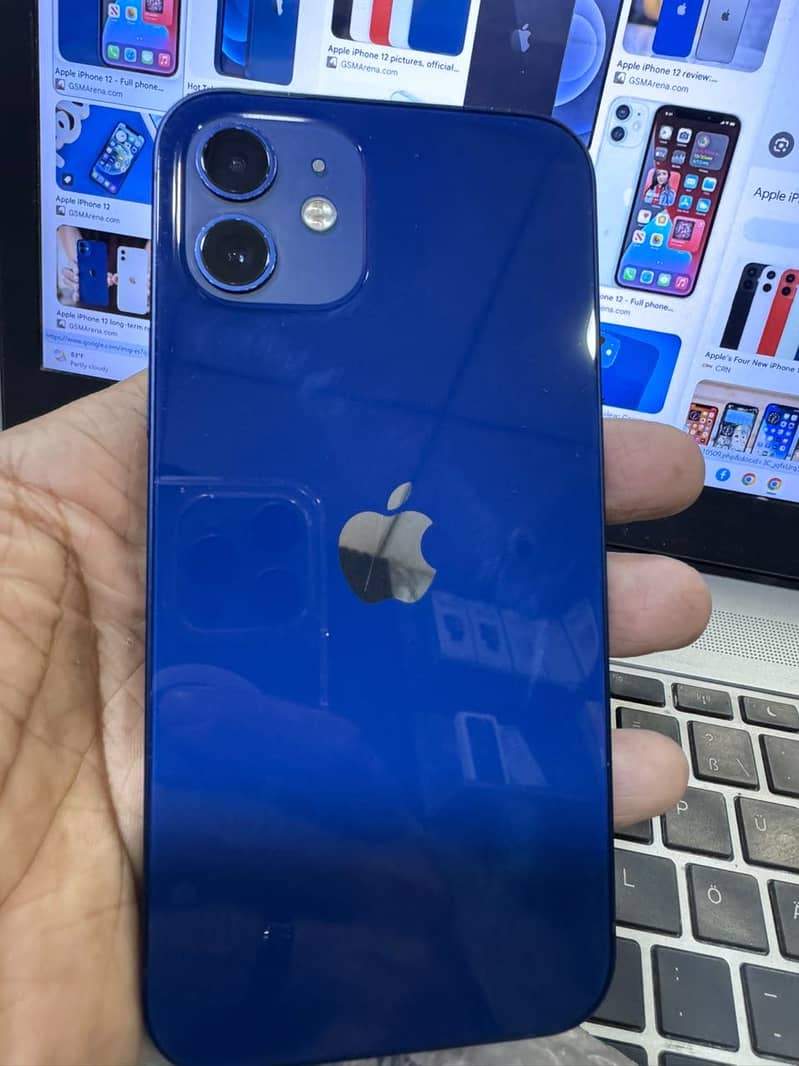 Apple iPhone 12 6