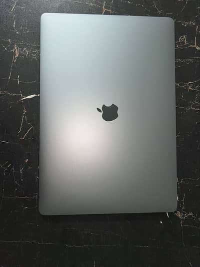 Macbook 2019 16 inch i7 16gb 512gb