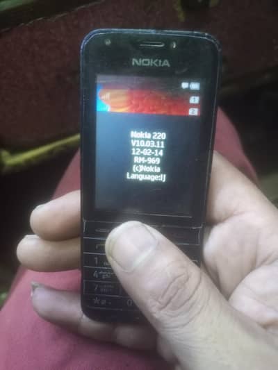 Nokia 220