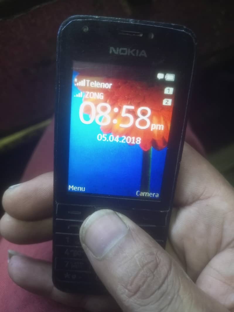 Nokia 220 8