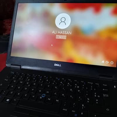 Dell latitude E7470 - core i5  6th generation | 8GB RAM | 256GB SSD