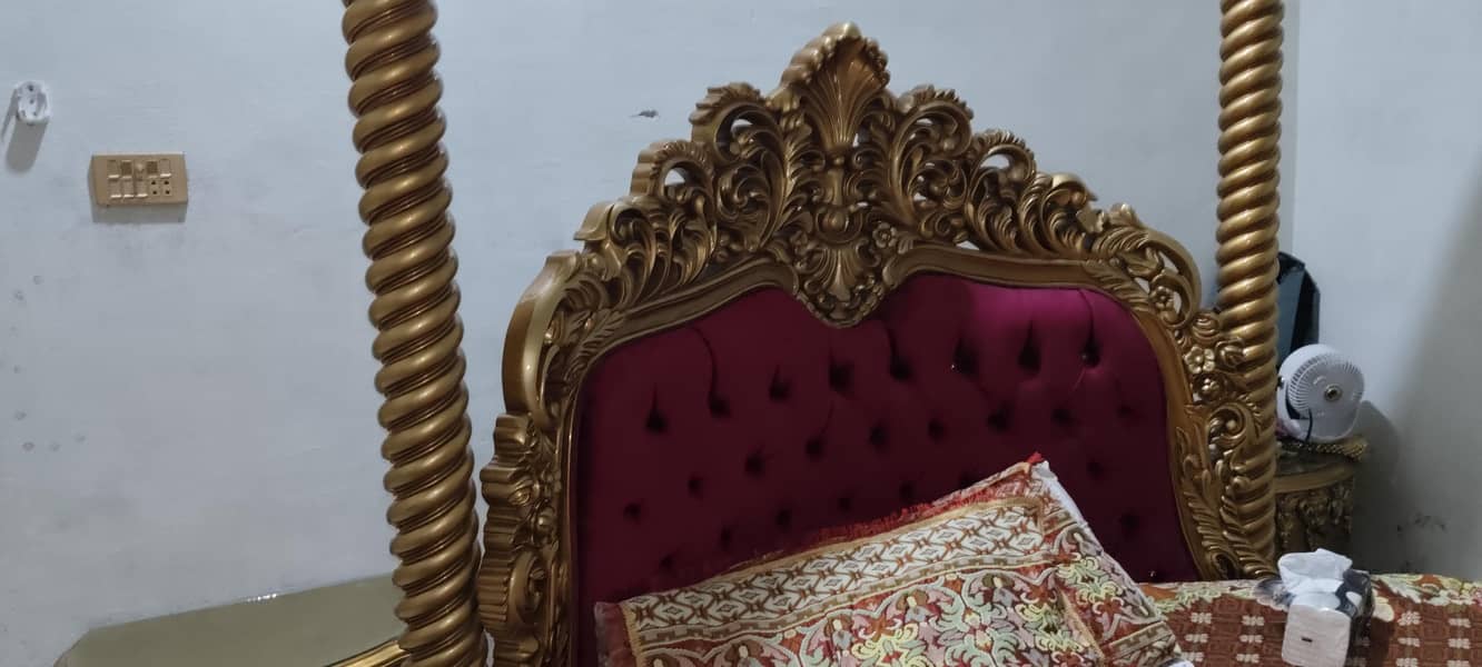 round bed 5