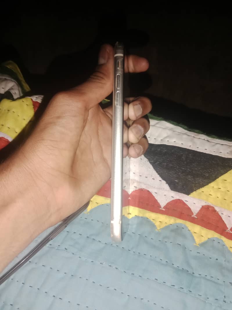 Apple iPhone 11 5