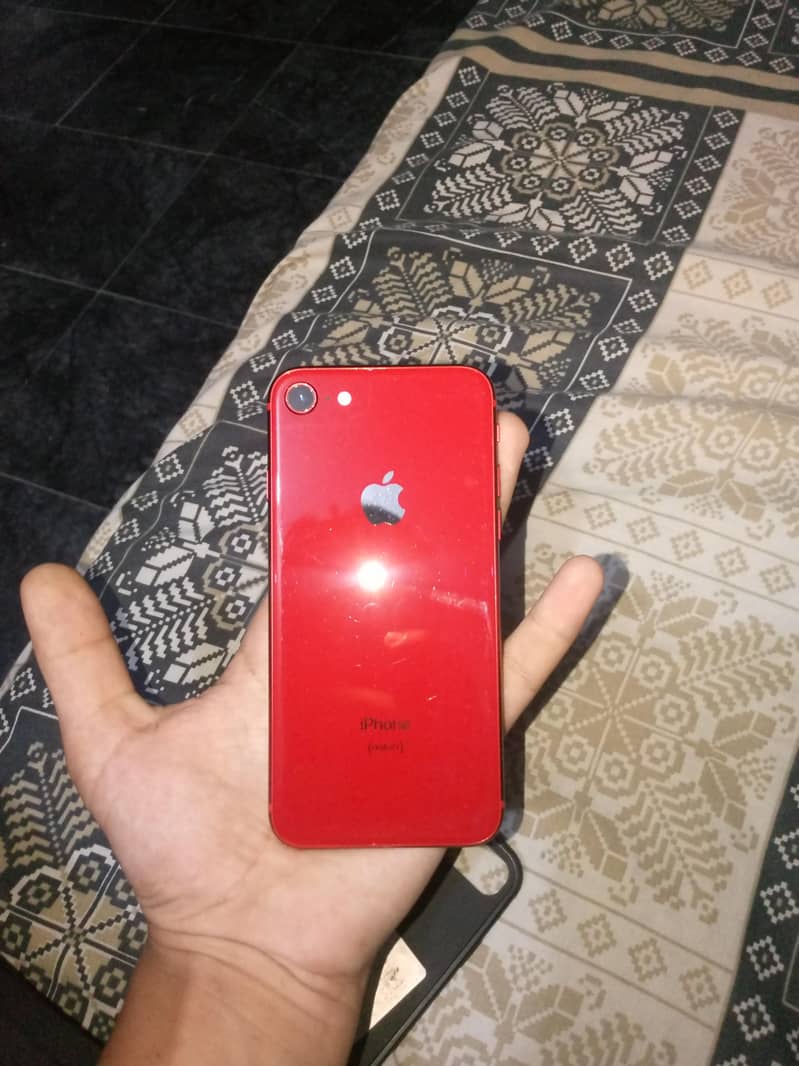 Apple iPhone 8 0