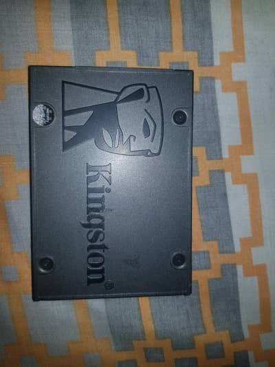 Kingston SSd 240gb + 8gb ddr3 ram