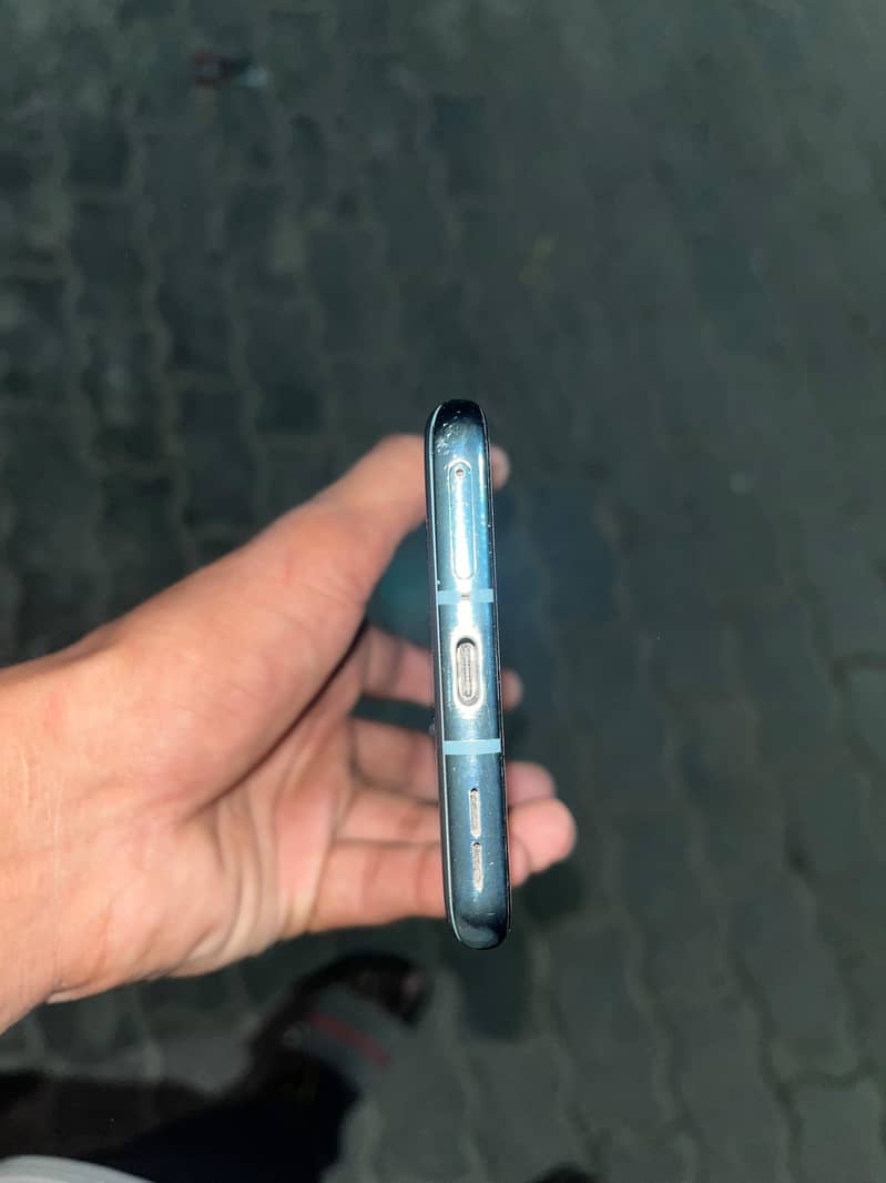 One Plus 10 Pro 4