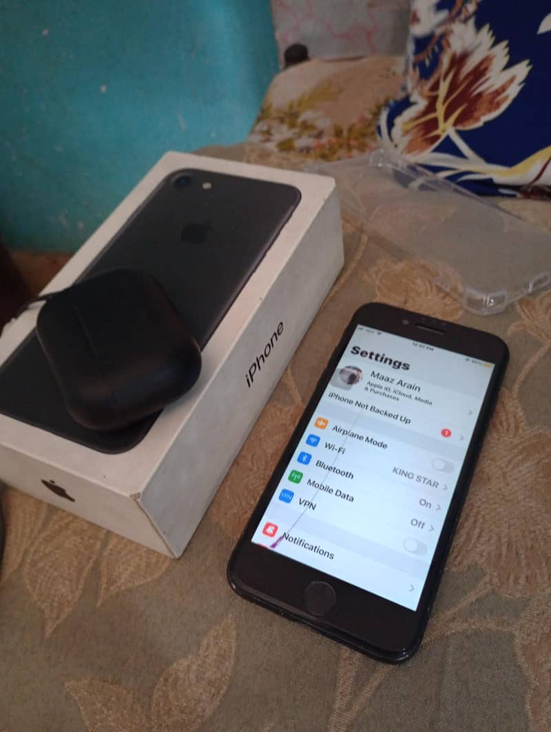 Apple iPhone 7 4