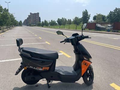 GT30 Scooty For sale