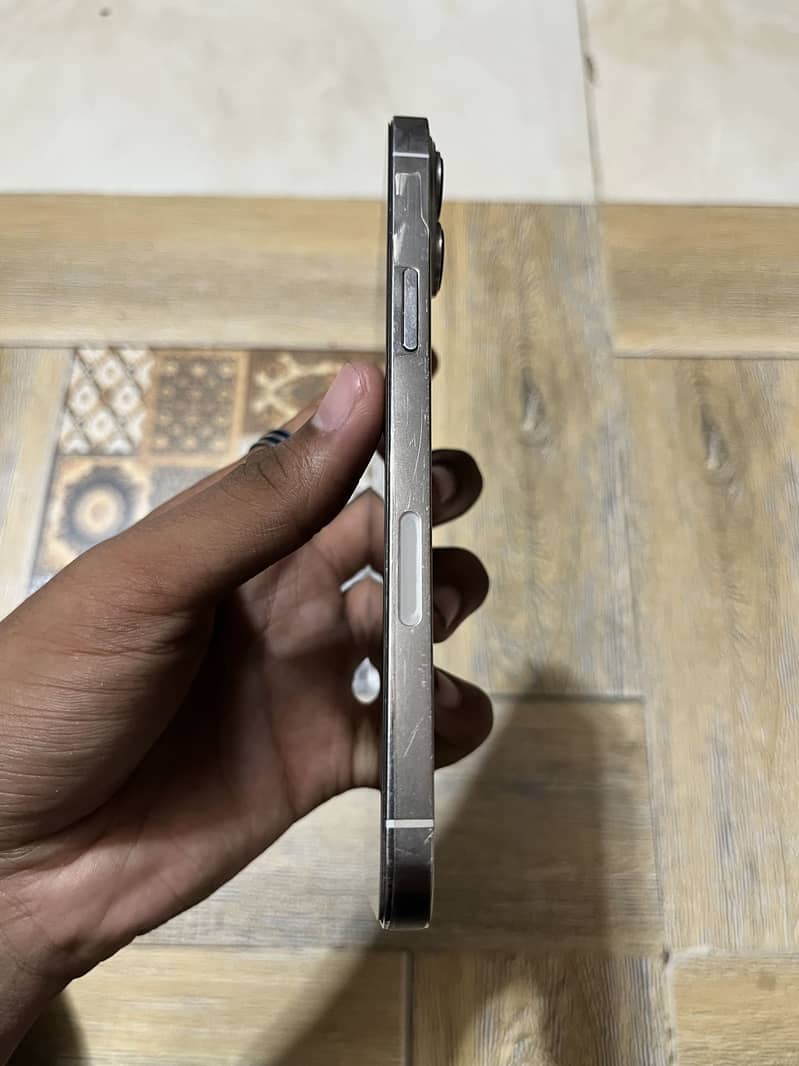 Iphone 13 pro max 2