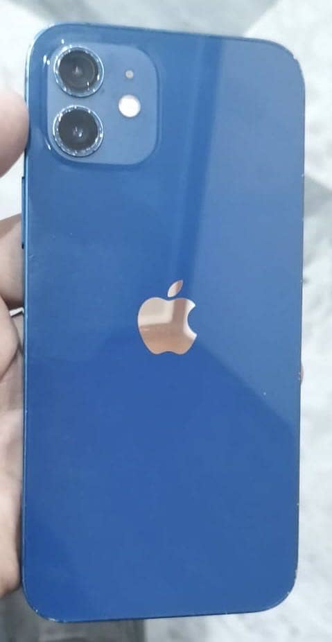 Apple iPhone 12 3