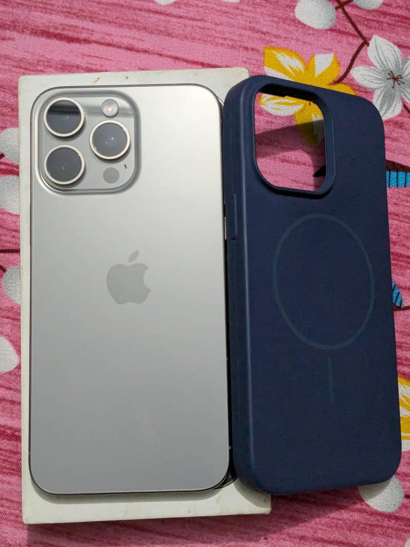 iphone 15 pro max 1