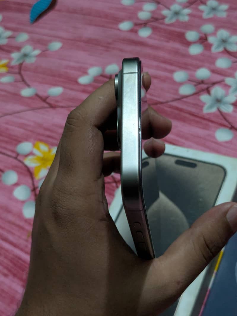 iphone 15 pro max 6