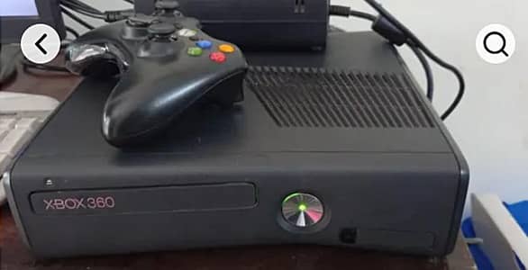 Xbox 360 slim with original 2 controllers 250gb hard