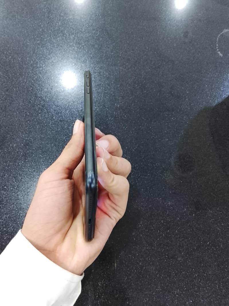 Apple iPhone 7 Plus 2