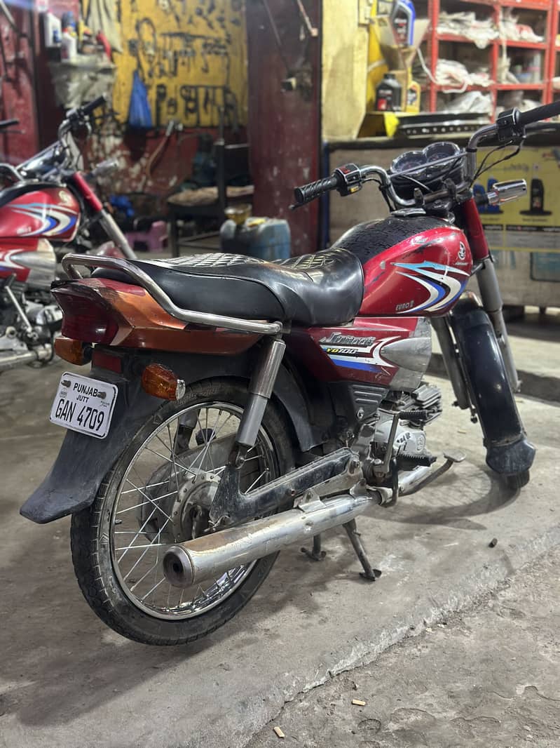 Yamaha junoon 3